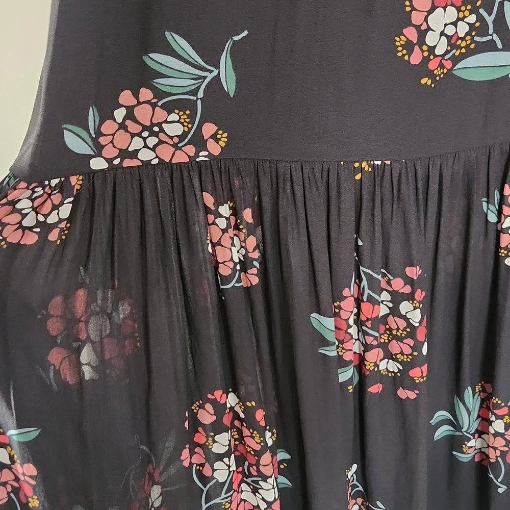 LOFT Black Floral Maxi Dress - Picture 5 of 11